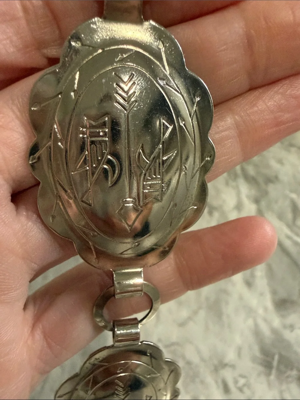 Vintage Silver Tone Concho Linked Belt Engraved Oval Medallions Western